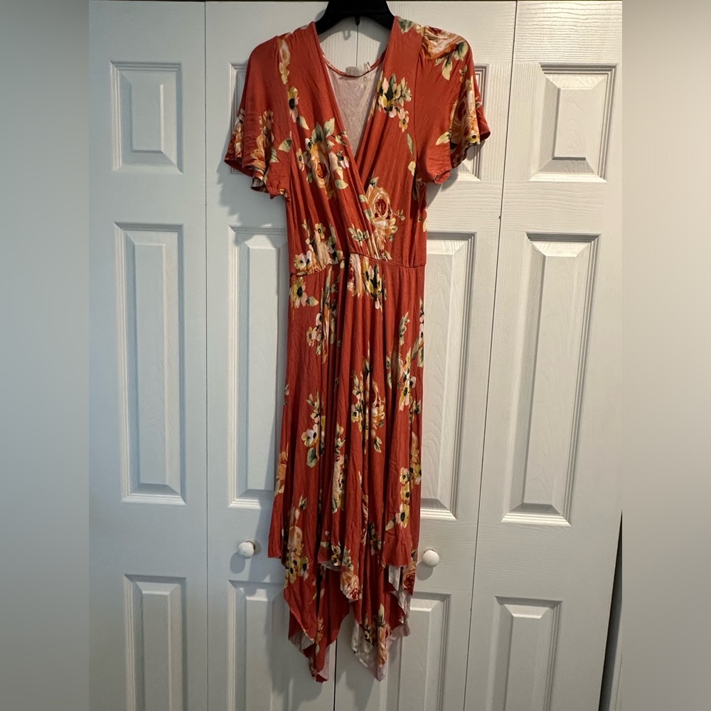 Altar’d State Coral/Floral Dress